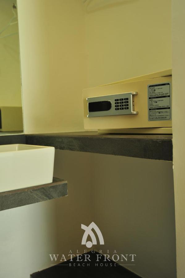 Alegria Water Front Beach House Bagian luar foto